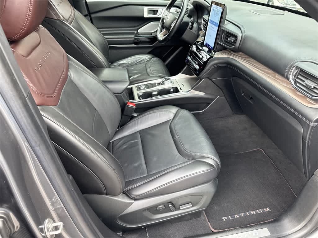 Thumbnail: 2022 Ford Explorer - 12