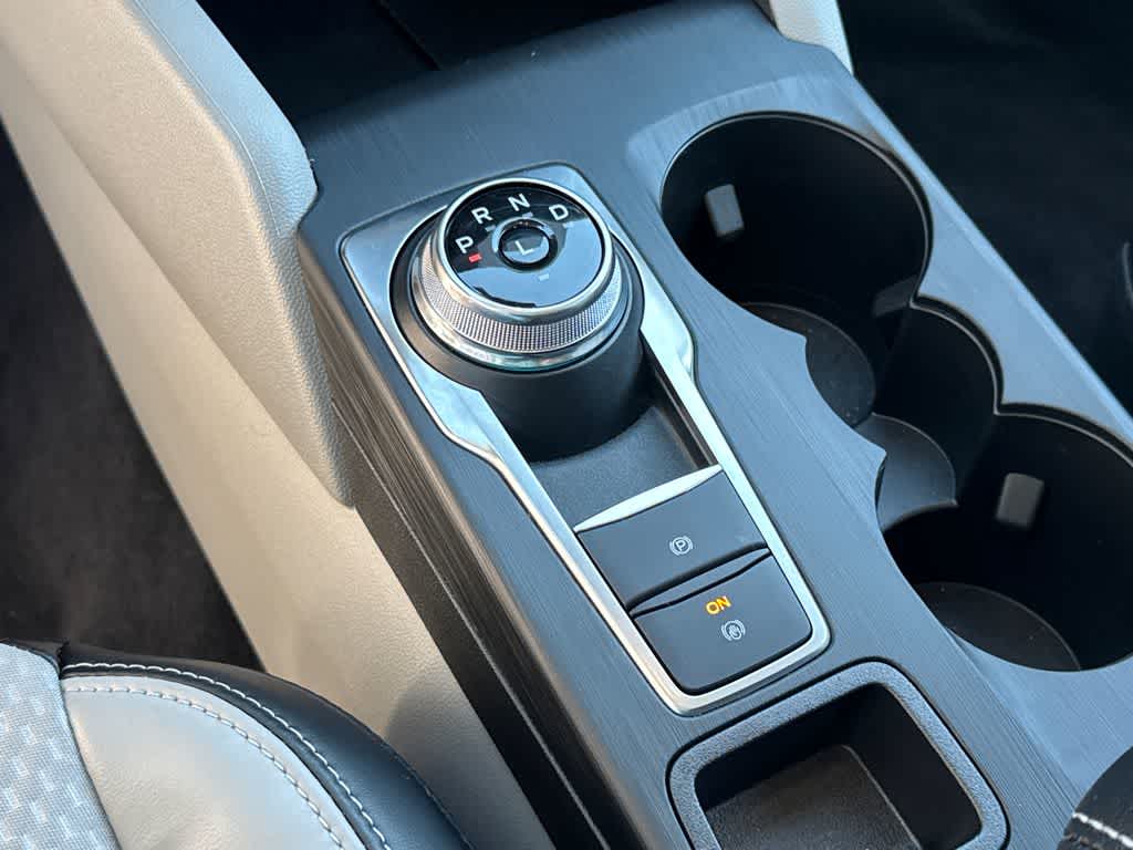 Thumbnail: 2024 Ford Escape - 31