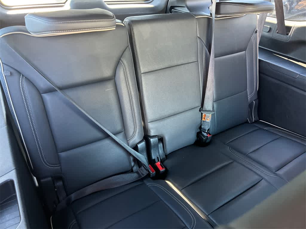 Thumbnail: 2023 Chevrolet Suburban - 15