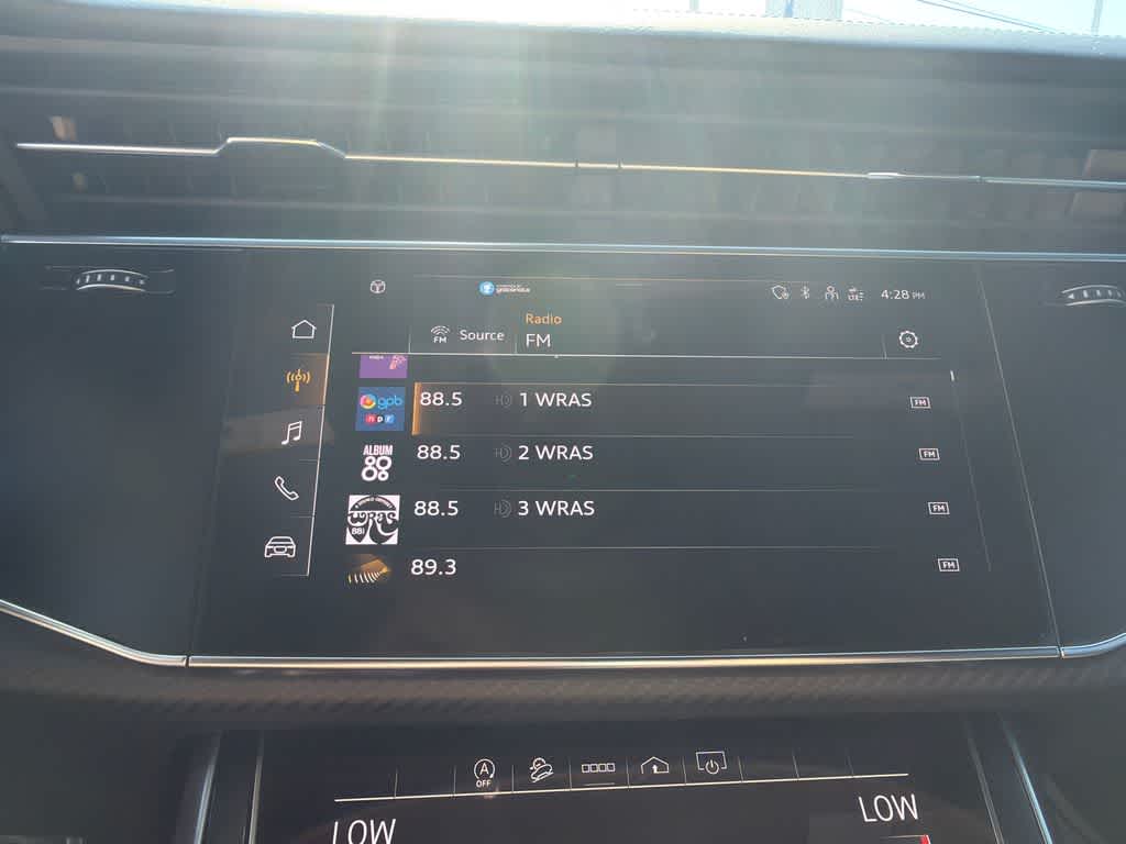 Thumbnail: 2022 Audi RS Q8 - 26