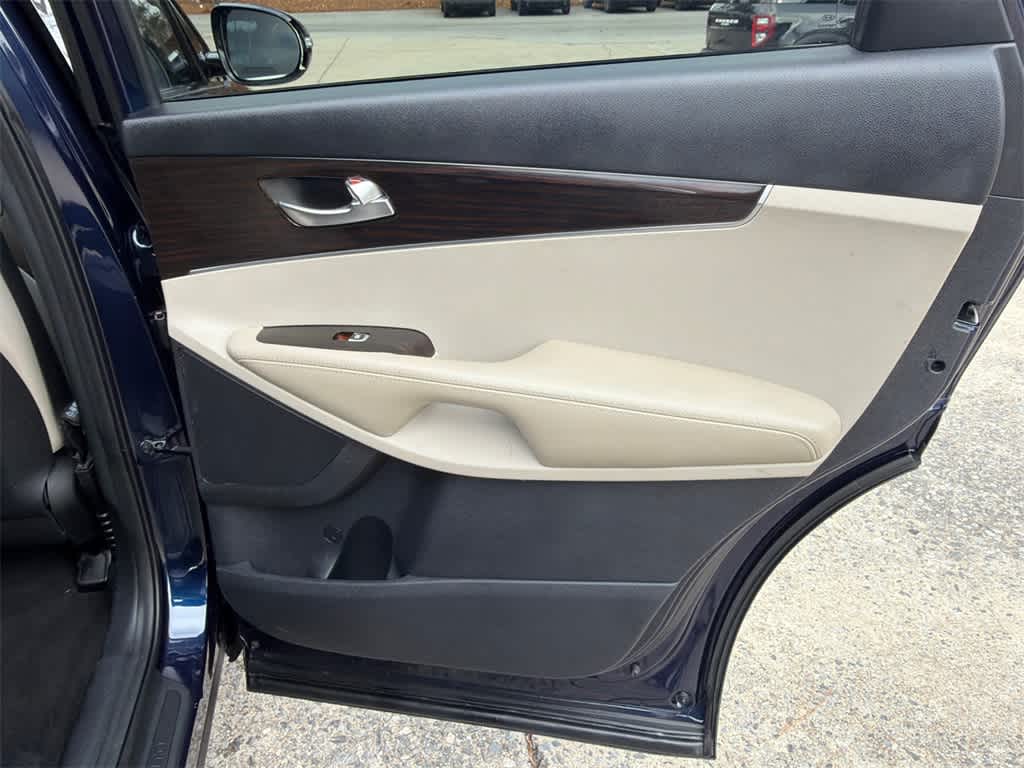 Thumbnail: 2020 Kia Sorento - 15