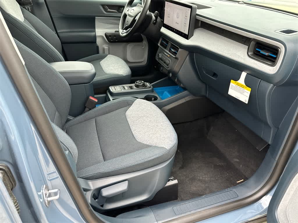 Thumbnail: 2025 Ford Maverick - 13