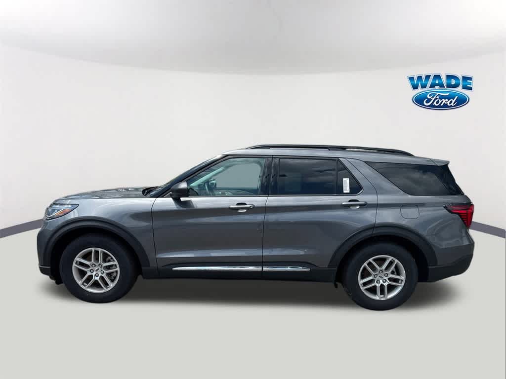 Thumbnail: 2025 Ford Explorer - 8
