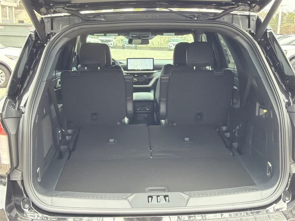 Thumbnail: 2026 Ford Explorer - 16