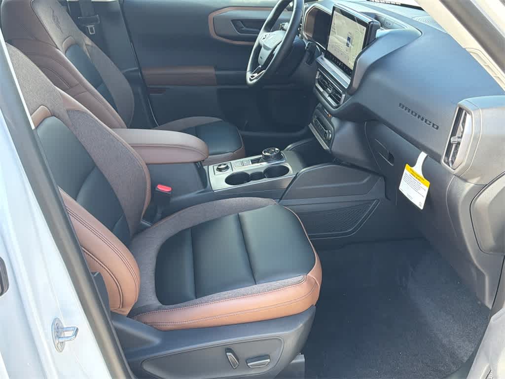 Thumbnail: 2025 Ford Bronco Sport - 12