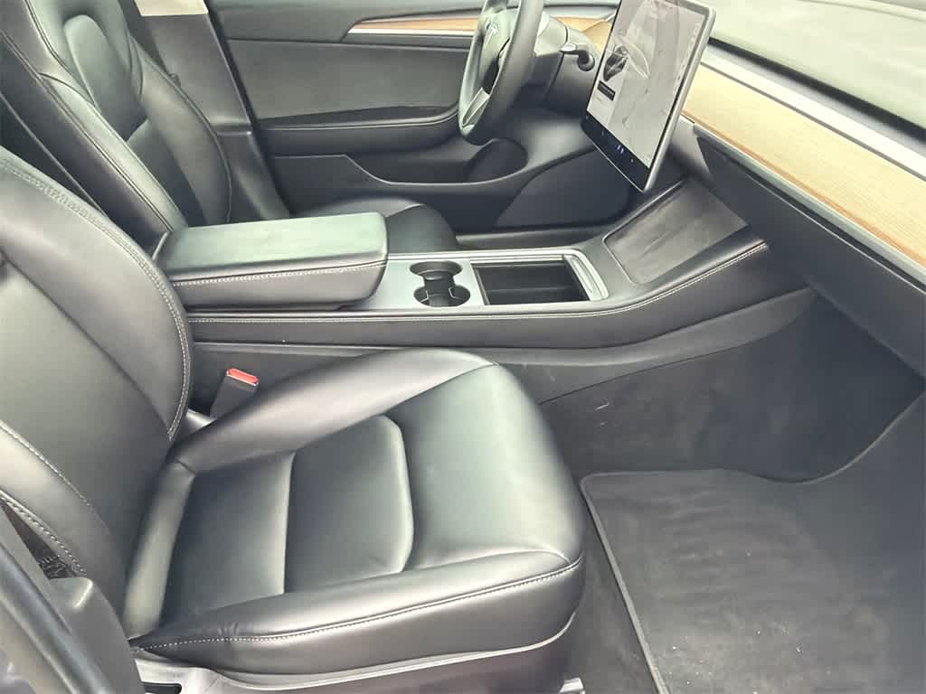 Thumbnail: 2021 Tesla Model 3 - 12