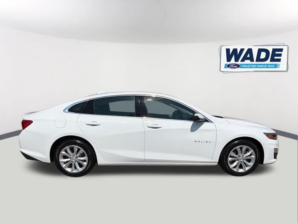 Thumbnail: 2024 Chevrolet Malibu - 4