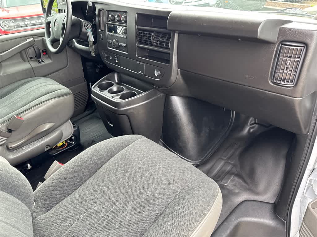 Thumbnail: 2023 GMC Savana - 13