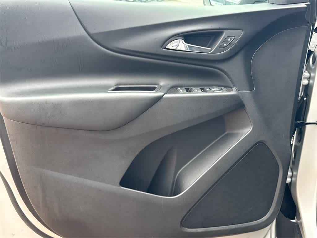 Thumbnail: 2020 Chevrolet Equinox - 11