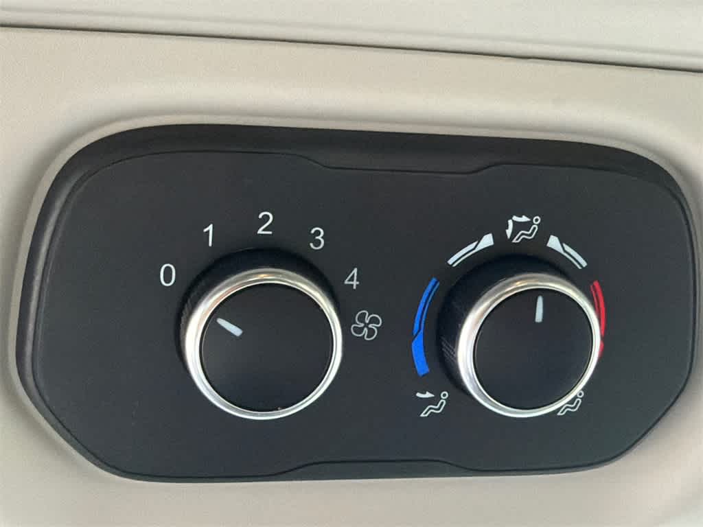 Thumbnail: 2020 Ford Transit Series - 28