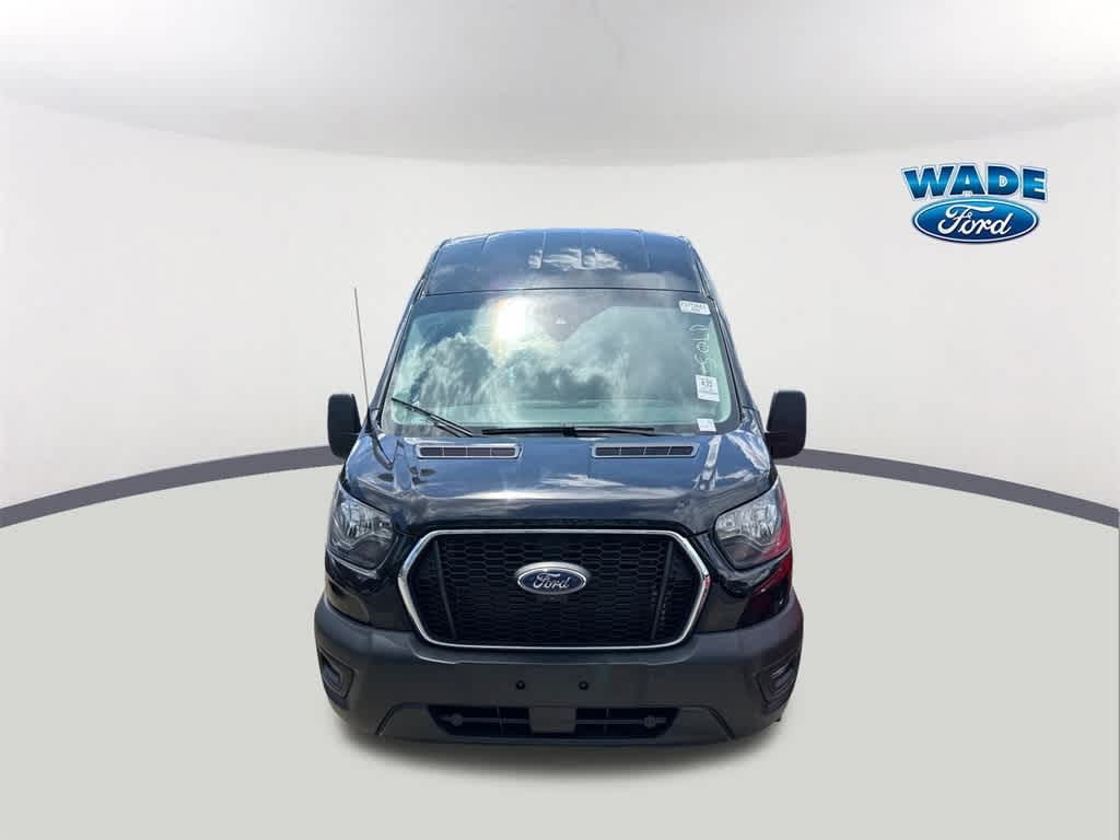 Thumbnail: 2022 Ford Transit Series - 2