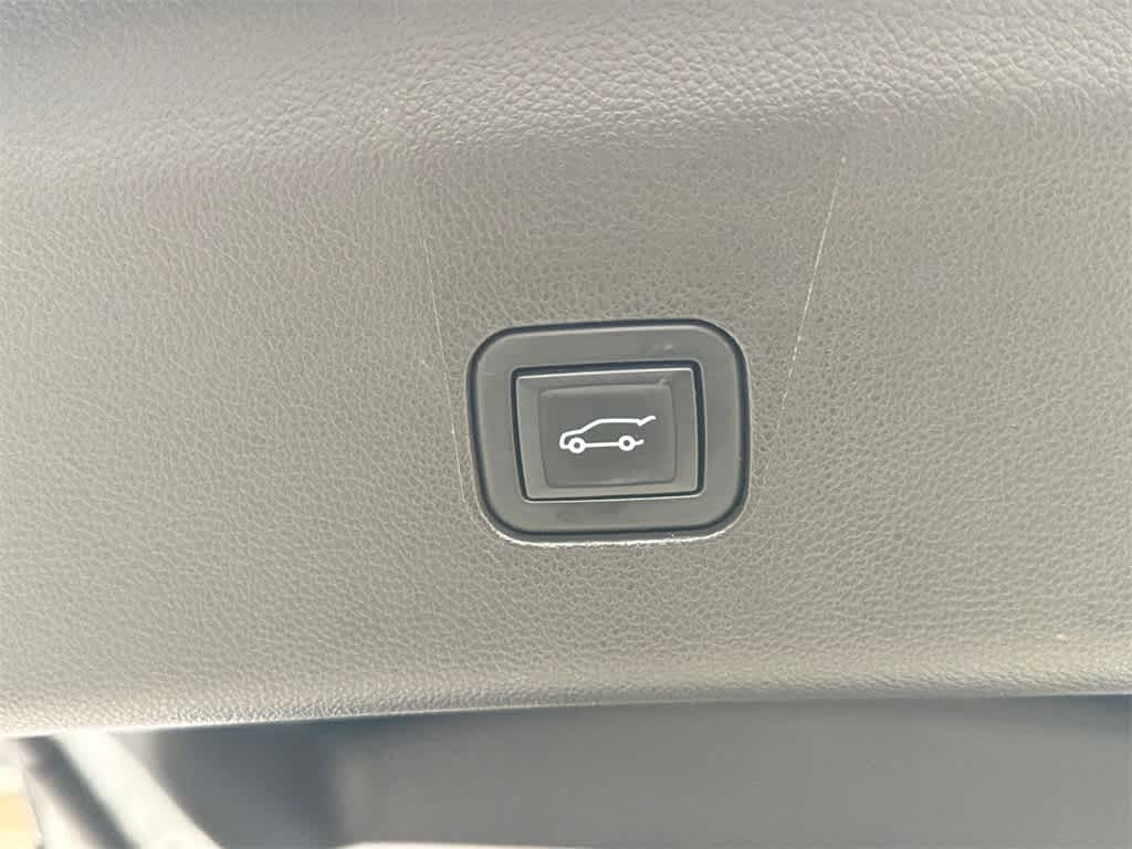 Thumbnail: 2023 Buick Enclave - 16