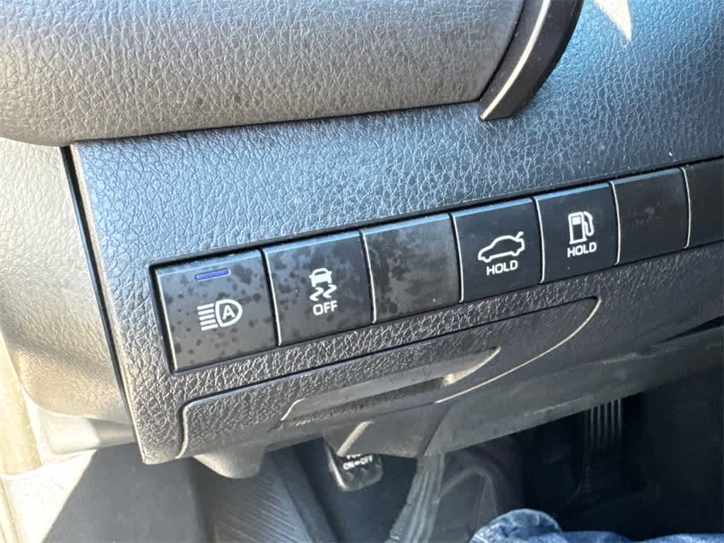 Thumbnail: 2023 Toyota Camry - 30