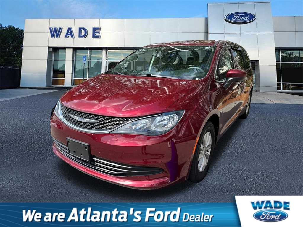 2017 Chrysler Pacifica Touring -
                  Smyrna, GA
