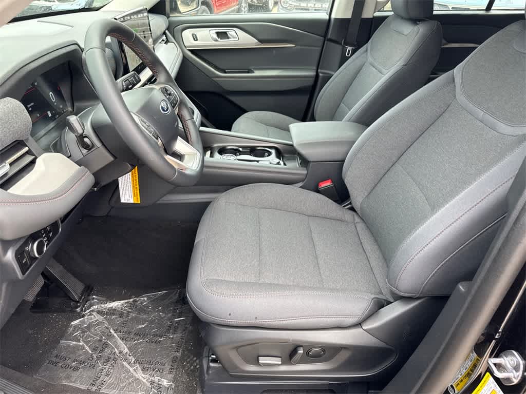 Thumbnail: 2025 Ford Explorer - 10