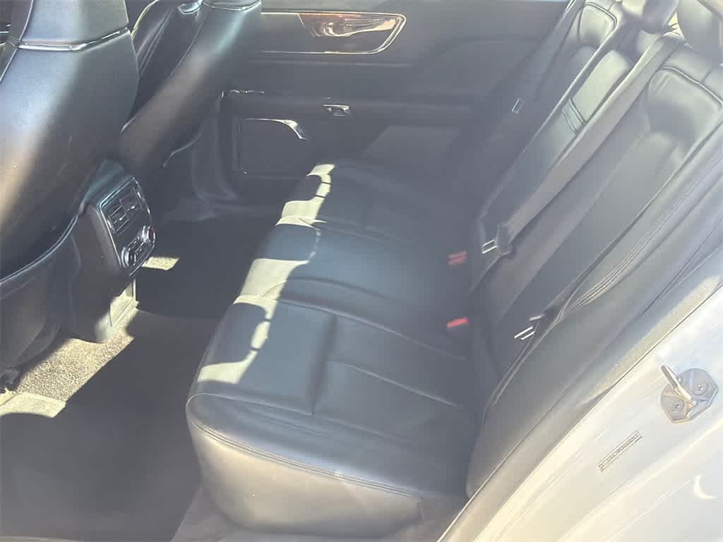 Thumbnail: 2017 Lincoln Continental - 18