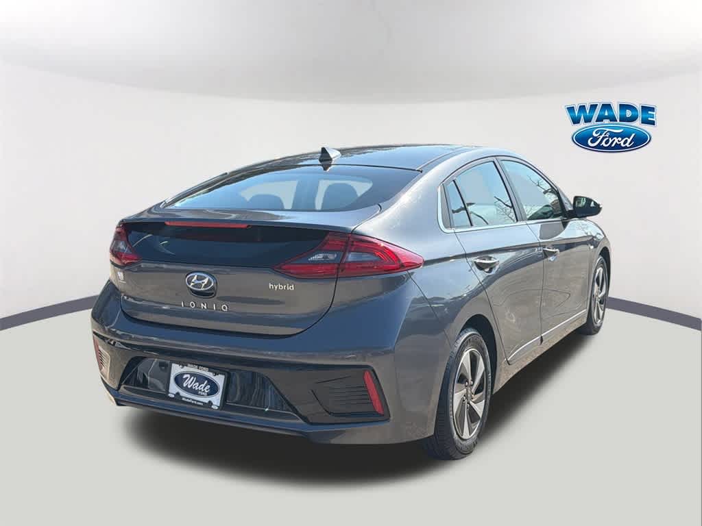 Thumbnail: 2017 Hyundai Ioniq - 5