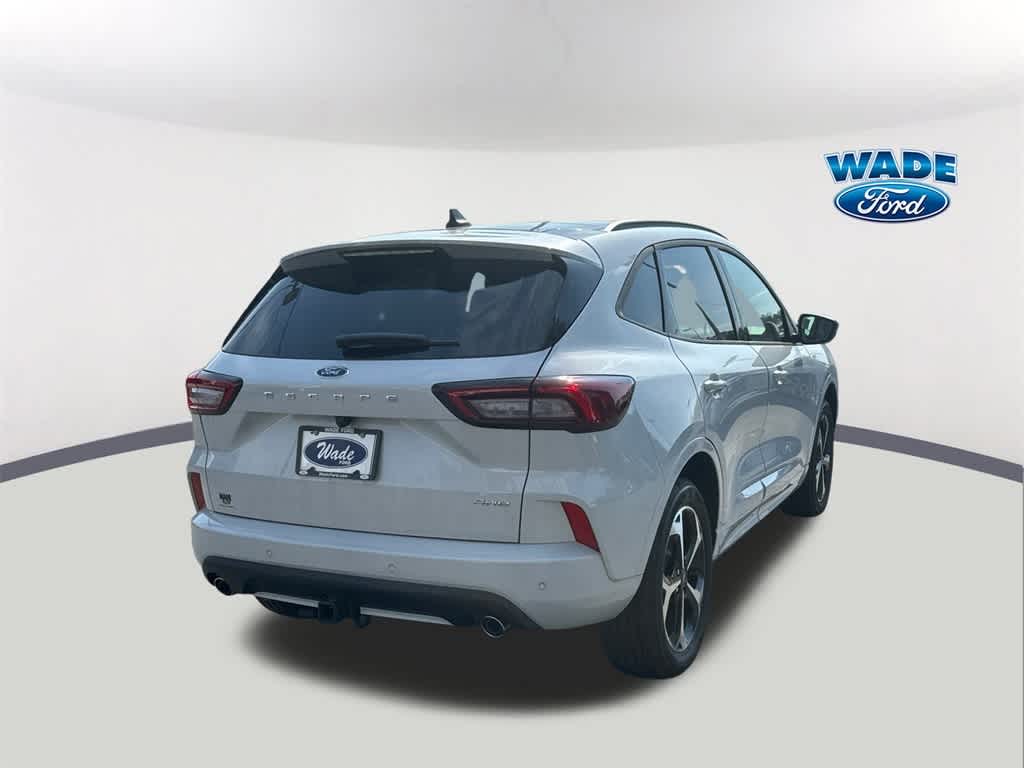 Thumbnail: 2025 Ford Escape - 5