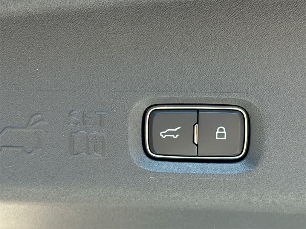 Thumbnail: 2025 Ford Expedition - 17