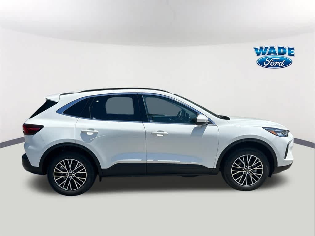 Thumbnail: 2025 Ford Escape - 4