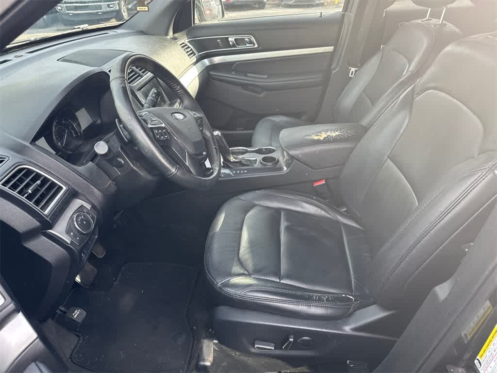 Thumbnail: 2017 Ford Explorer - 10