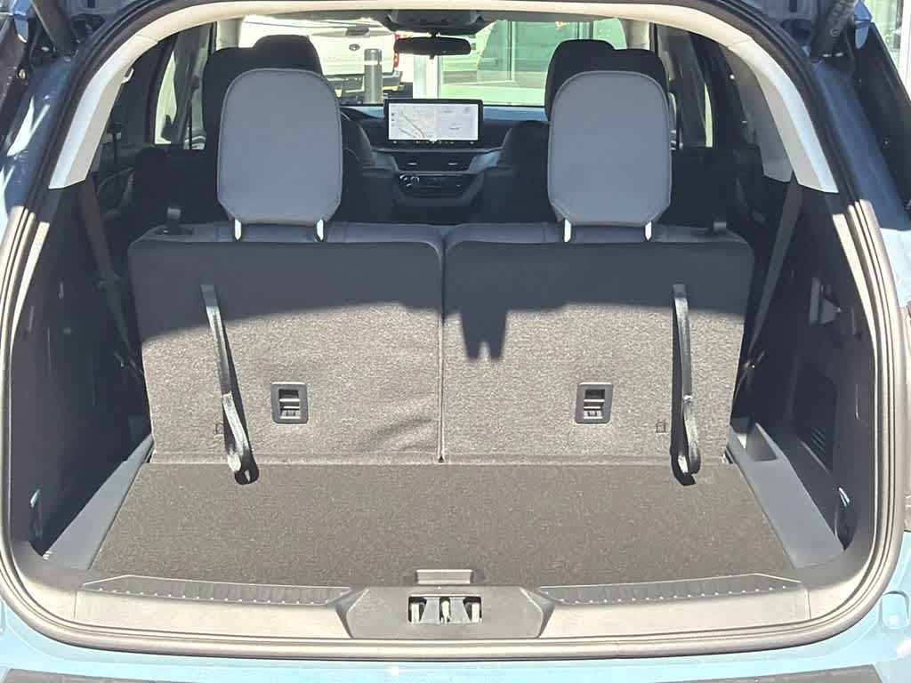 Thumbnail: 2026 Ford Explorer - 16