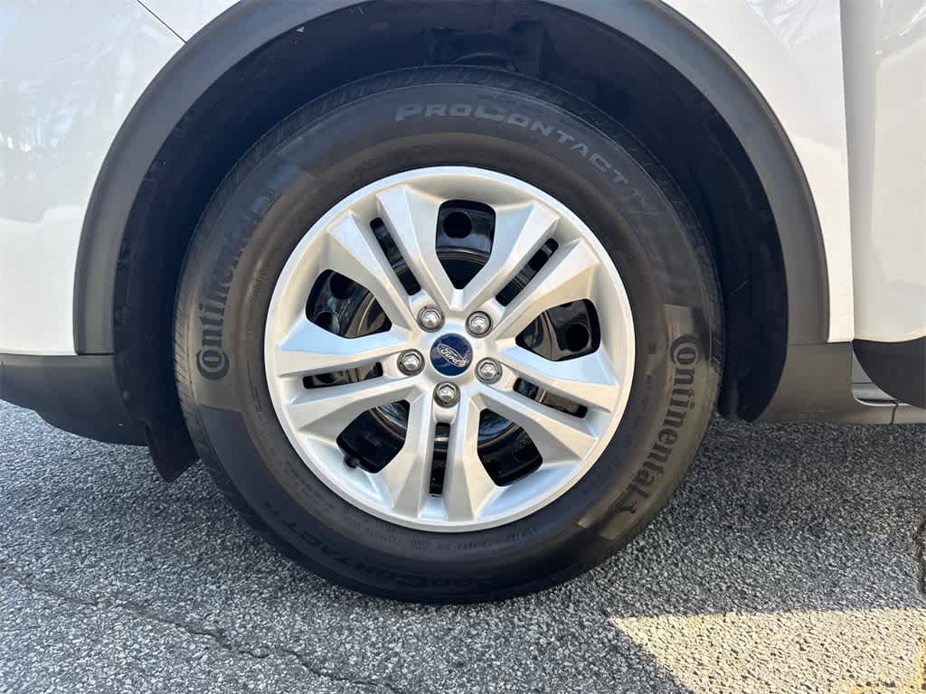 Thumbnail: 2021 Ford Escape - 9