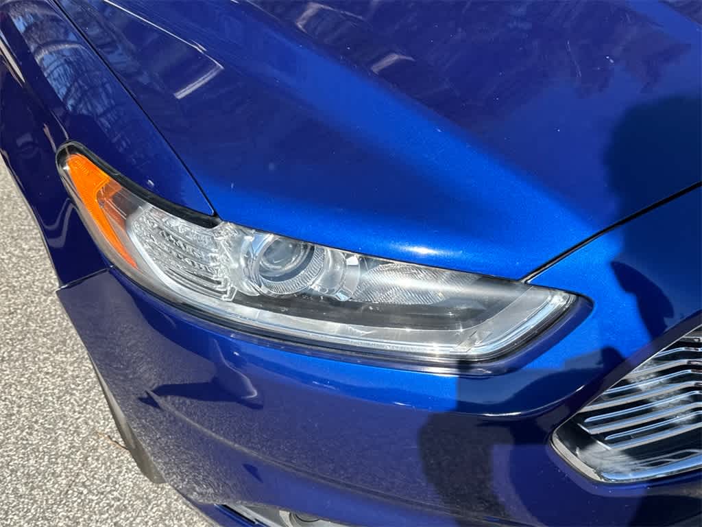 Thumbnail: 2016 Ford Fusion - 10