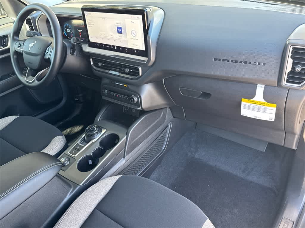 Thumbnail: 2025 Ford Bronco Sport - 13