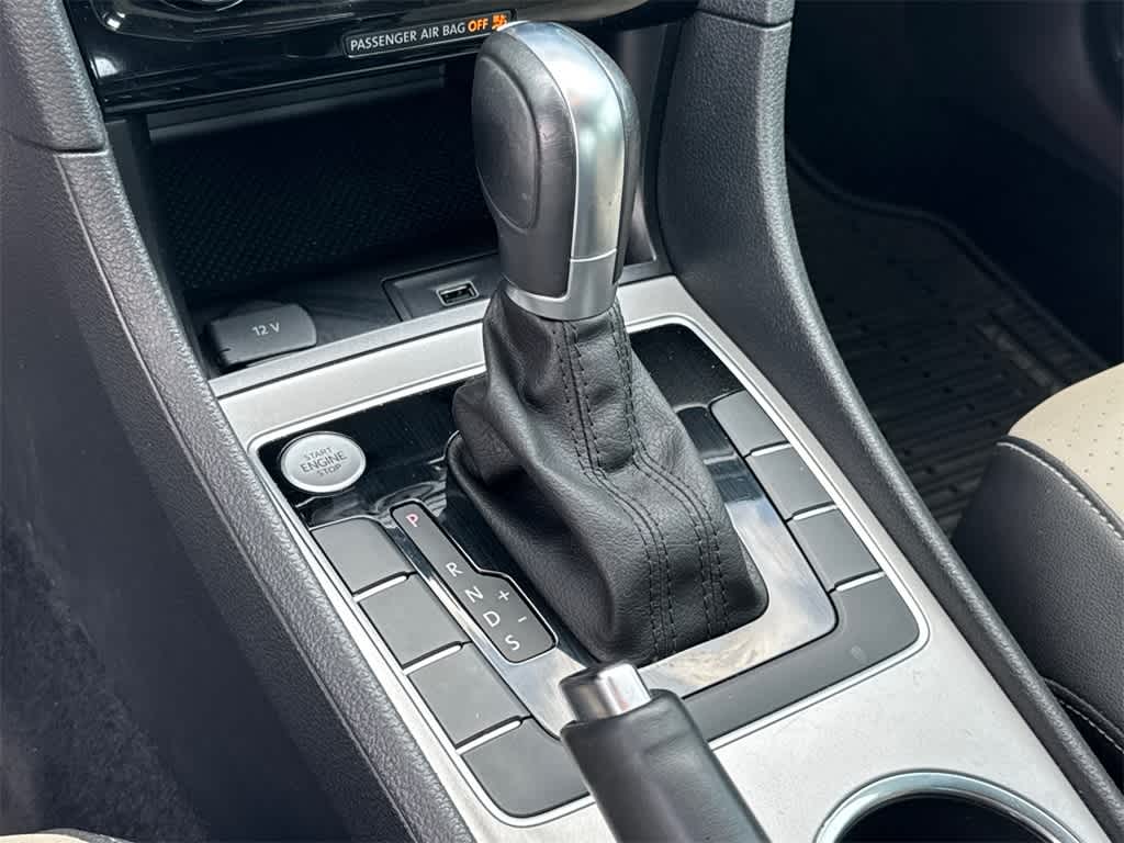 Thumbnail: 2020 Volkswagen Passat - 29