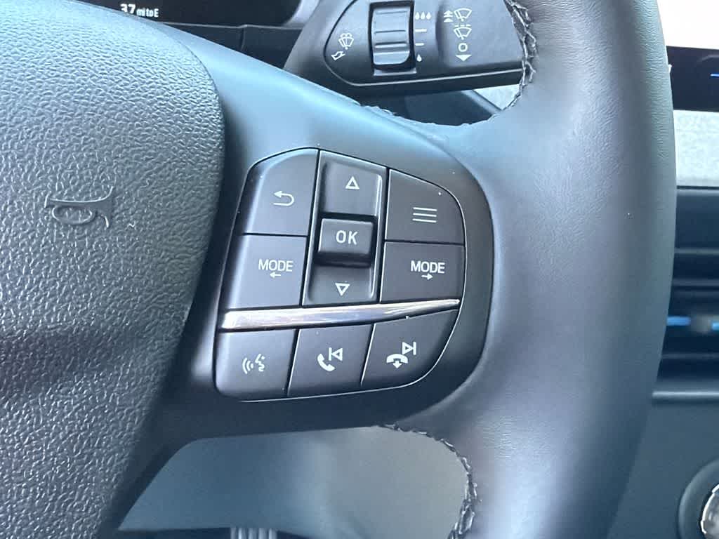 Thumbnail: 2026 Ford Maverick - 23