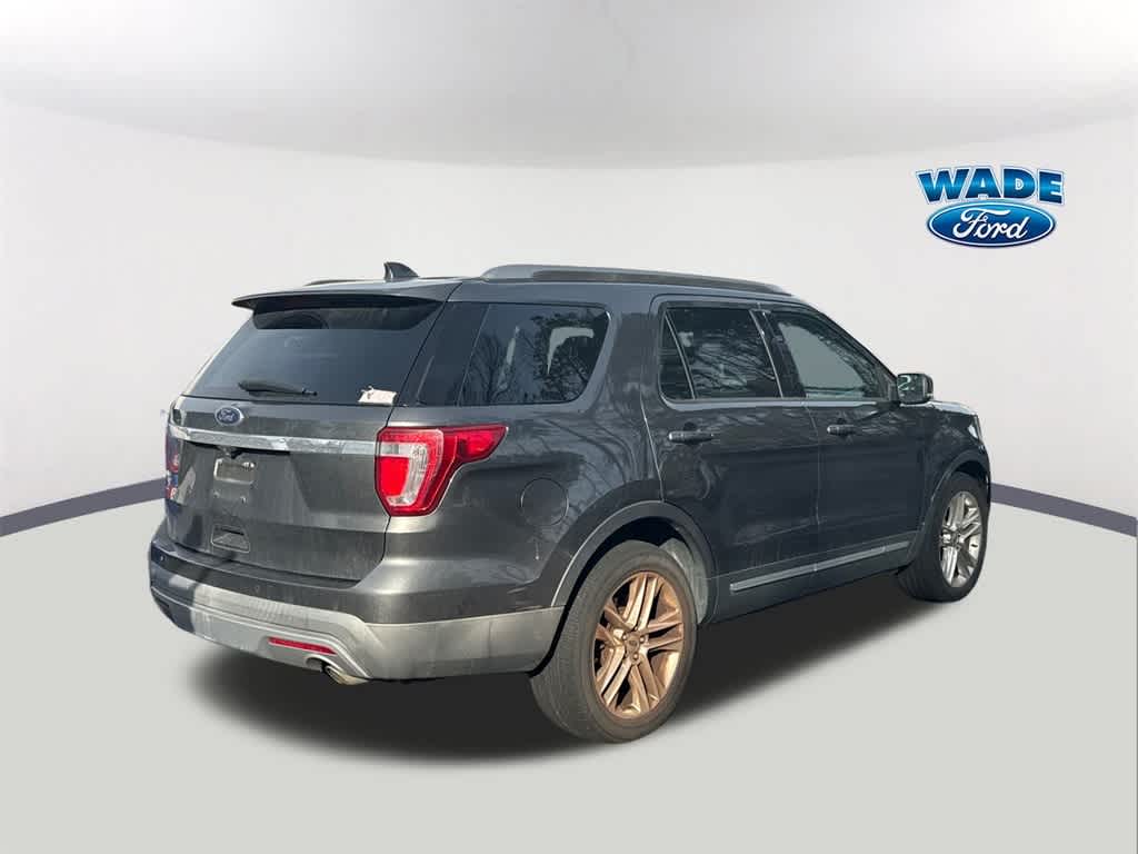 Thumbnail: 2017 Ford Explorer - 5