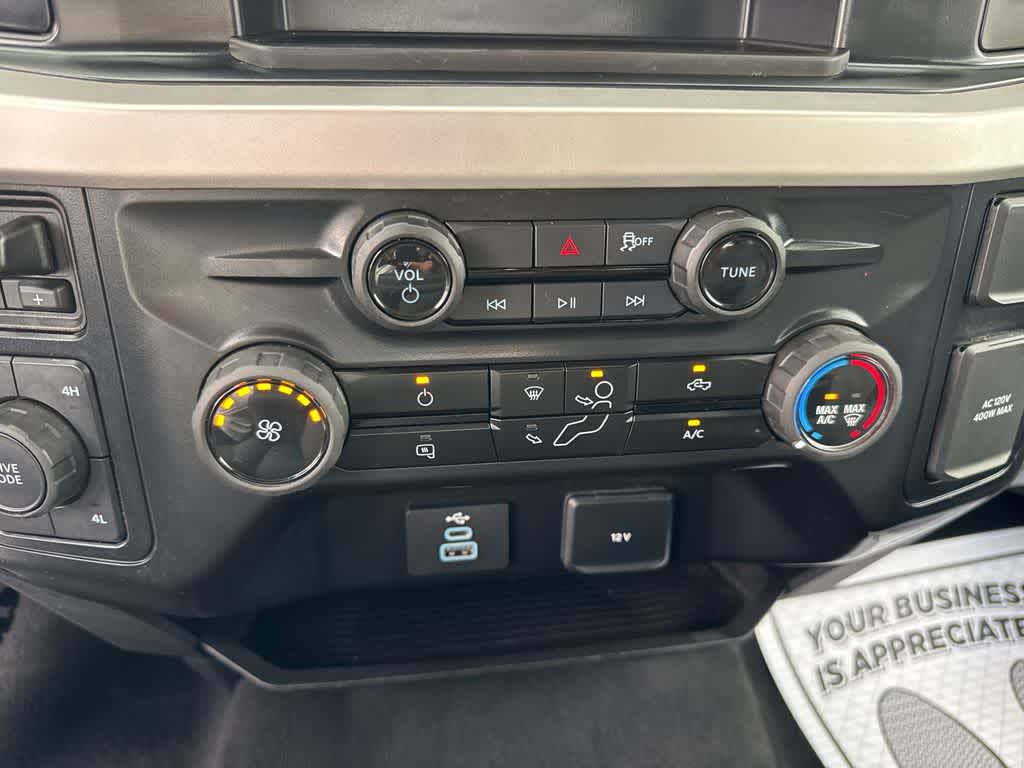 Thumbnail: 2025 Ford Econoline - 21