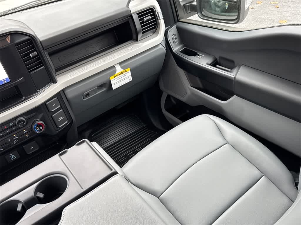 Thumbnail: 2025 Ford F-250 - 20