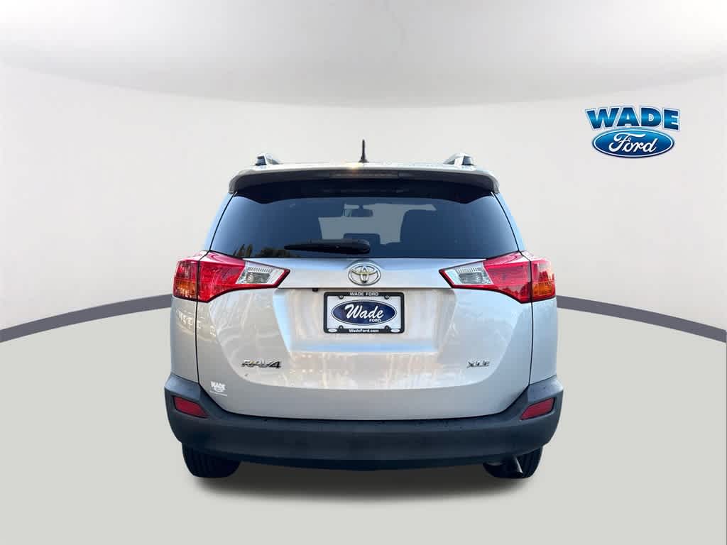 Thumbnail: 2013 Toyota RAV4 - 6