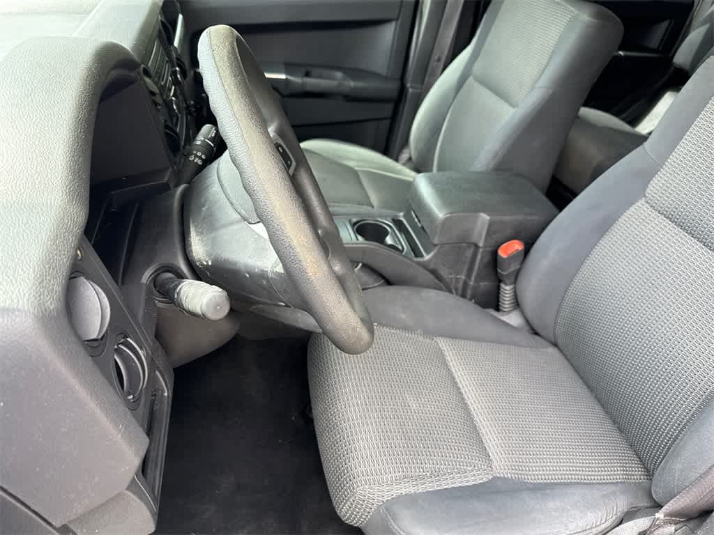 Thumbnail: 2008 Jeep Commander - 12