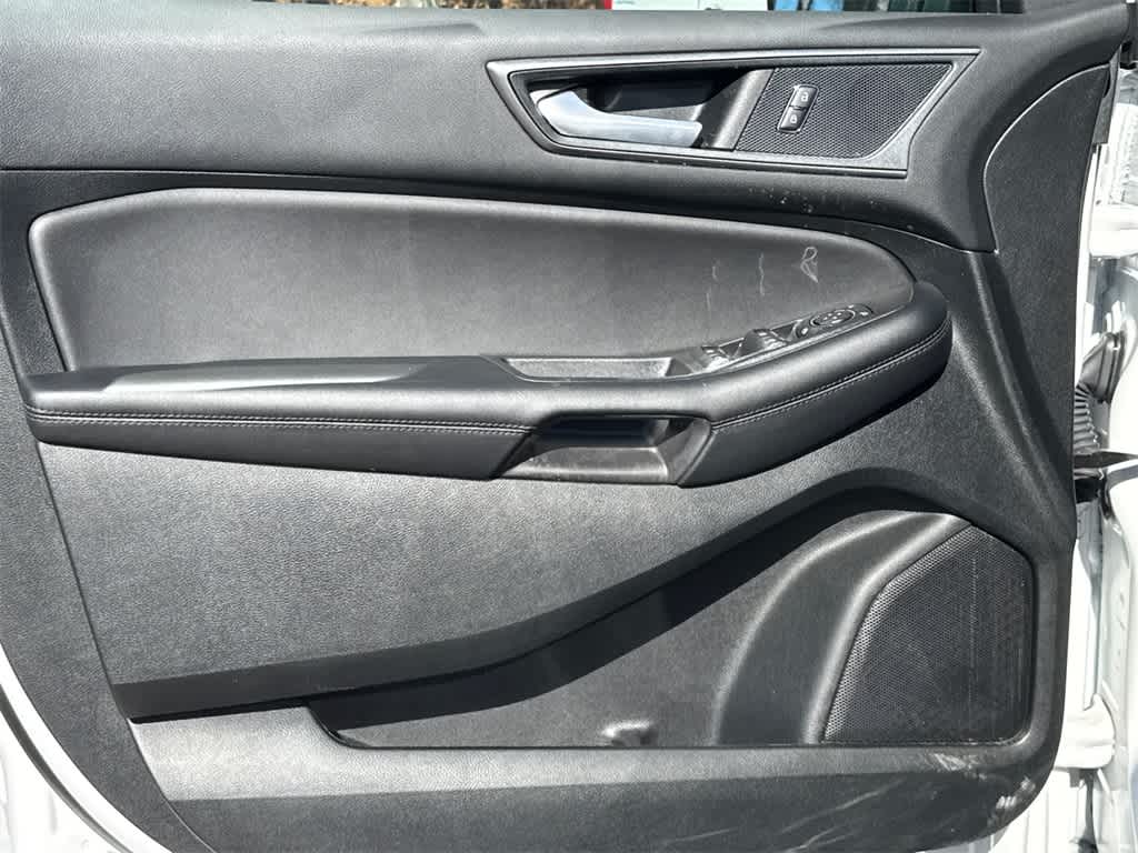 Thumbnail: 2024 Ford Edge - 11