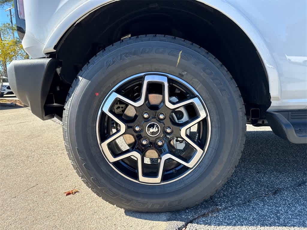 Thumbnail: 2025 Ford Bronco - 9