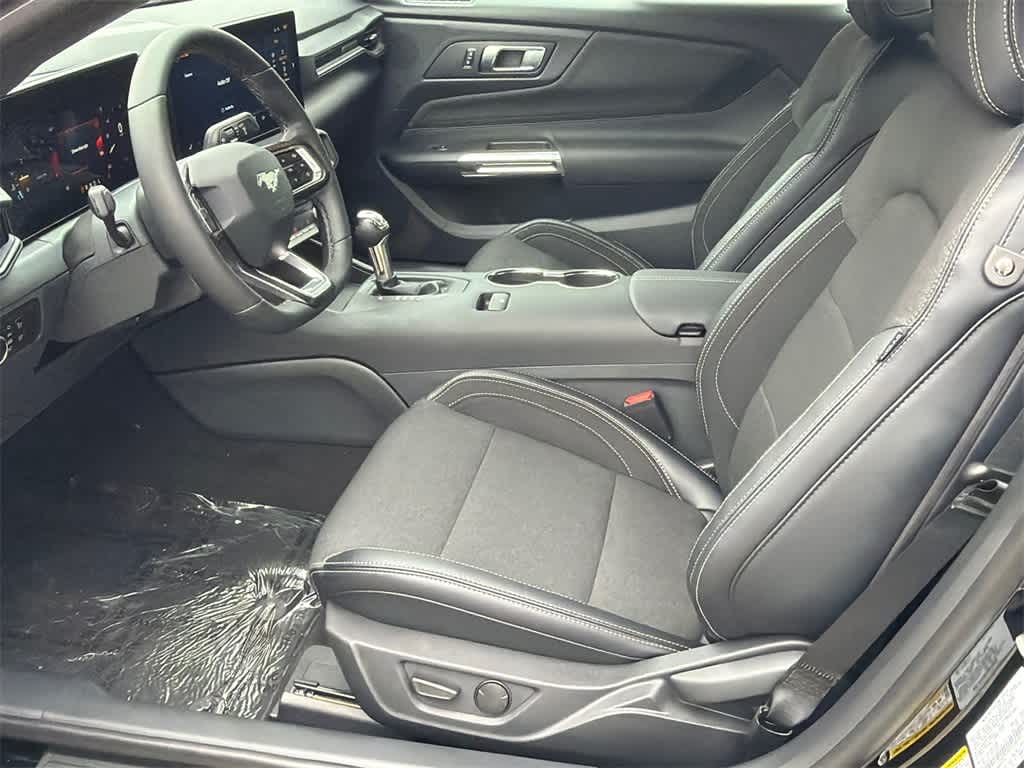 Thumbnail: 2026 Ford Mustang - 10