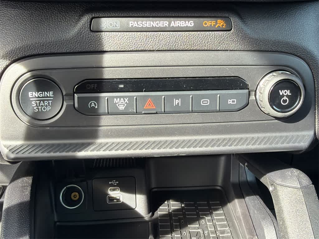 Thumbnail: 2025 Ford Bronco Sport - 28