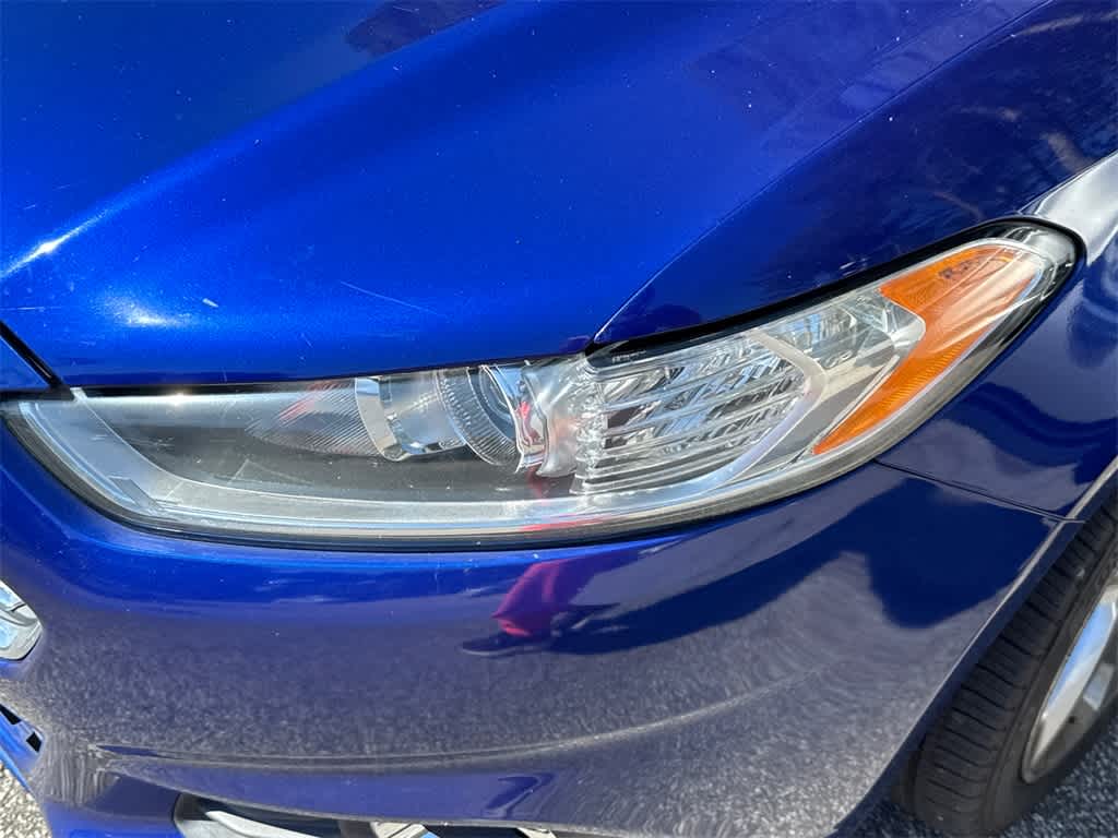 Thumbnail: 2016 Ford Fusion - 9