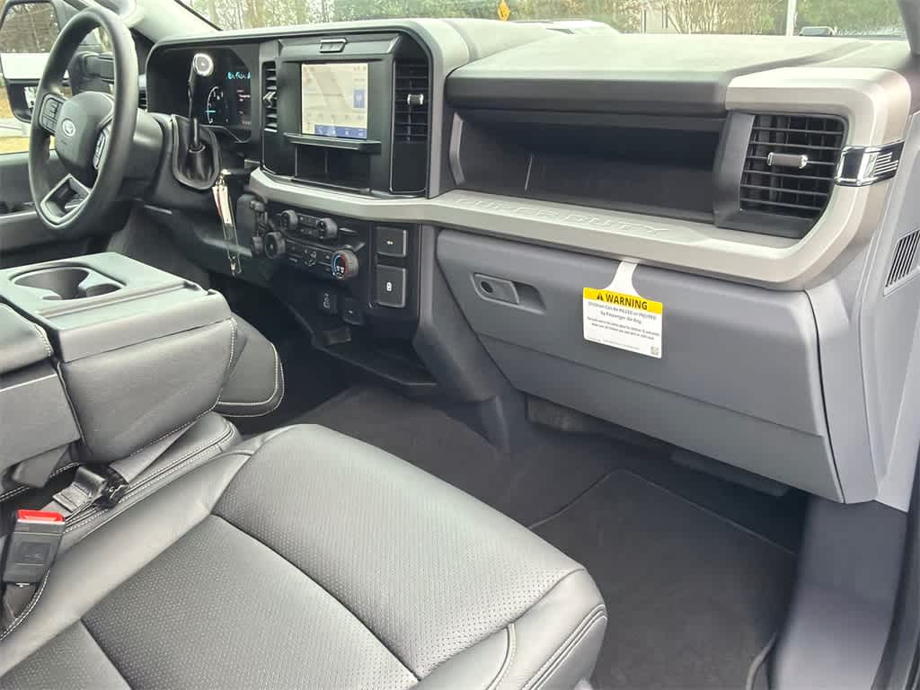 Thumbnail: 2025 Ford F-250 - 13