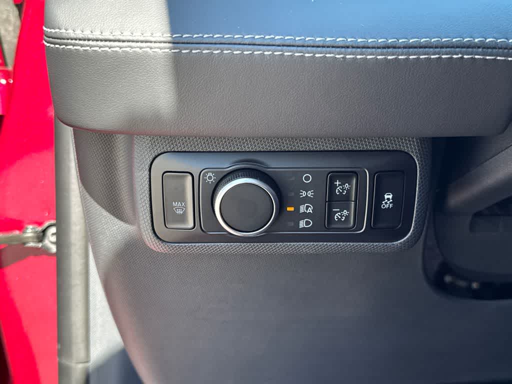 Thumbnail: 2025 Ford Mustang Mach-E - 33