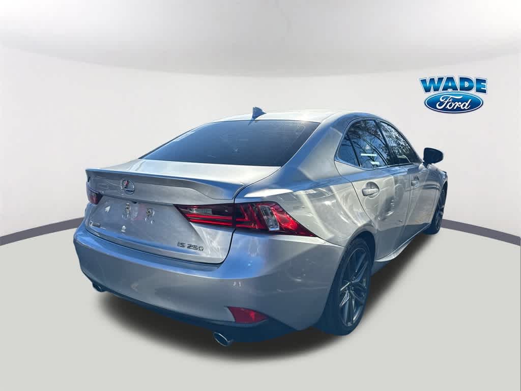 Thumbnail: 2015 Lexus IS - 4