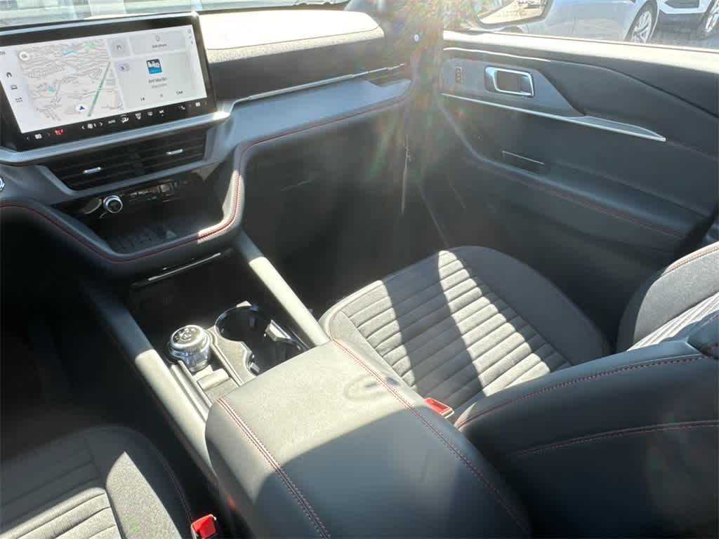 Thumbnail: 2025 Ford Explorer - 29