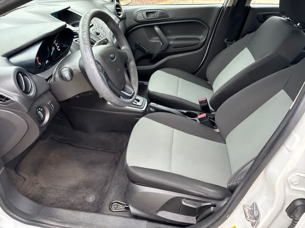 Thumbnail: 2015 Ford Fiesta - 9