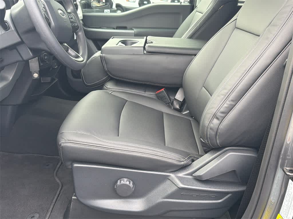 Thumbnail: 2025 Ford F-250 - 10