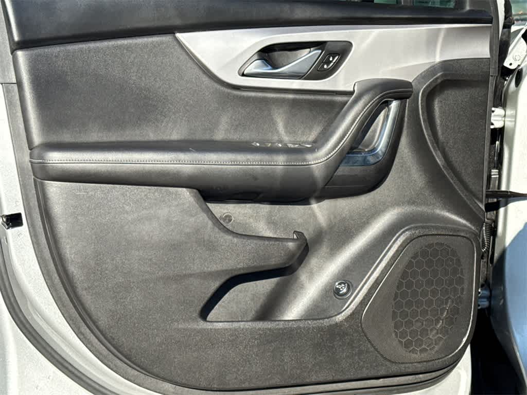 Thumbnail: 2022 Chevrolet Blazer - 11