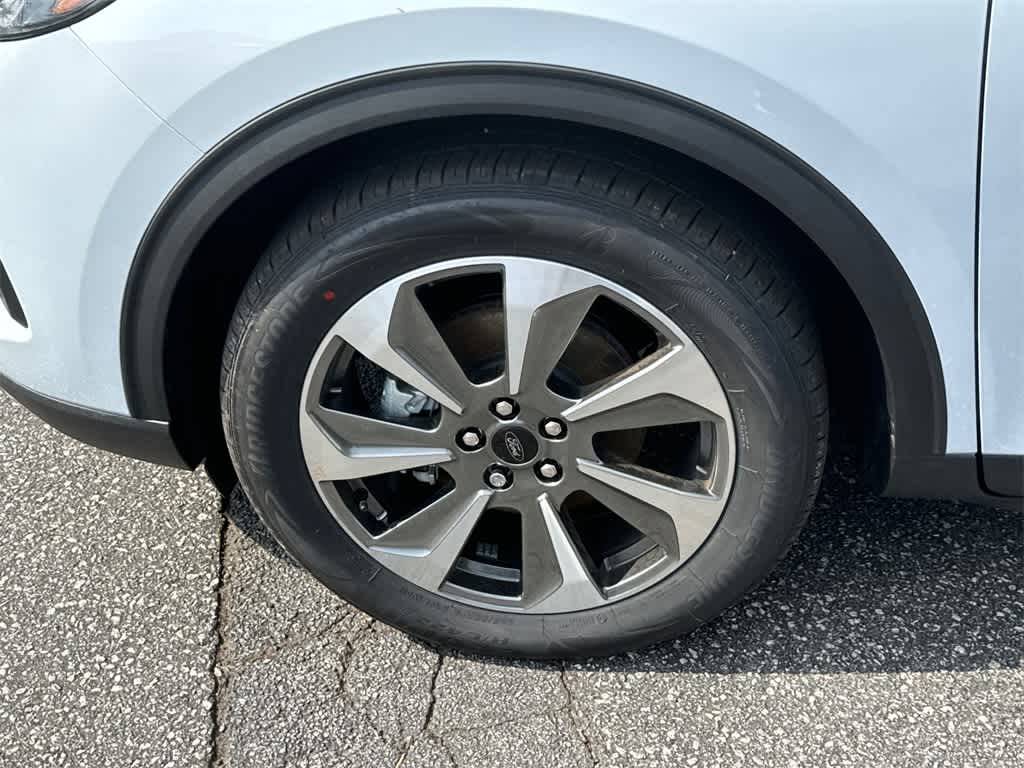 Thumbnail: 2025 Ford Escape - 9