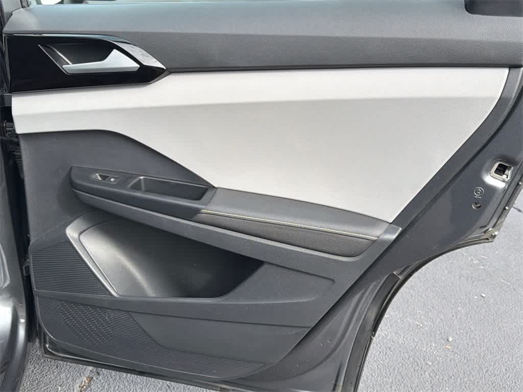 Thumbnail: 2024 Volkswagen Taos - 15